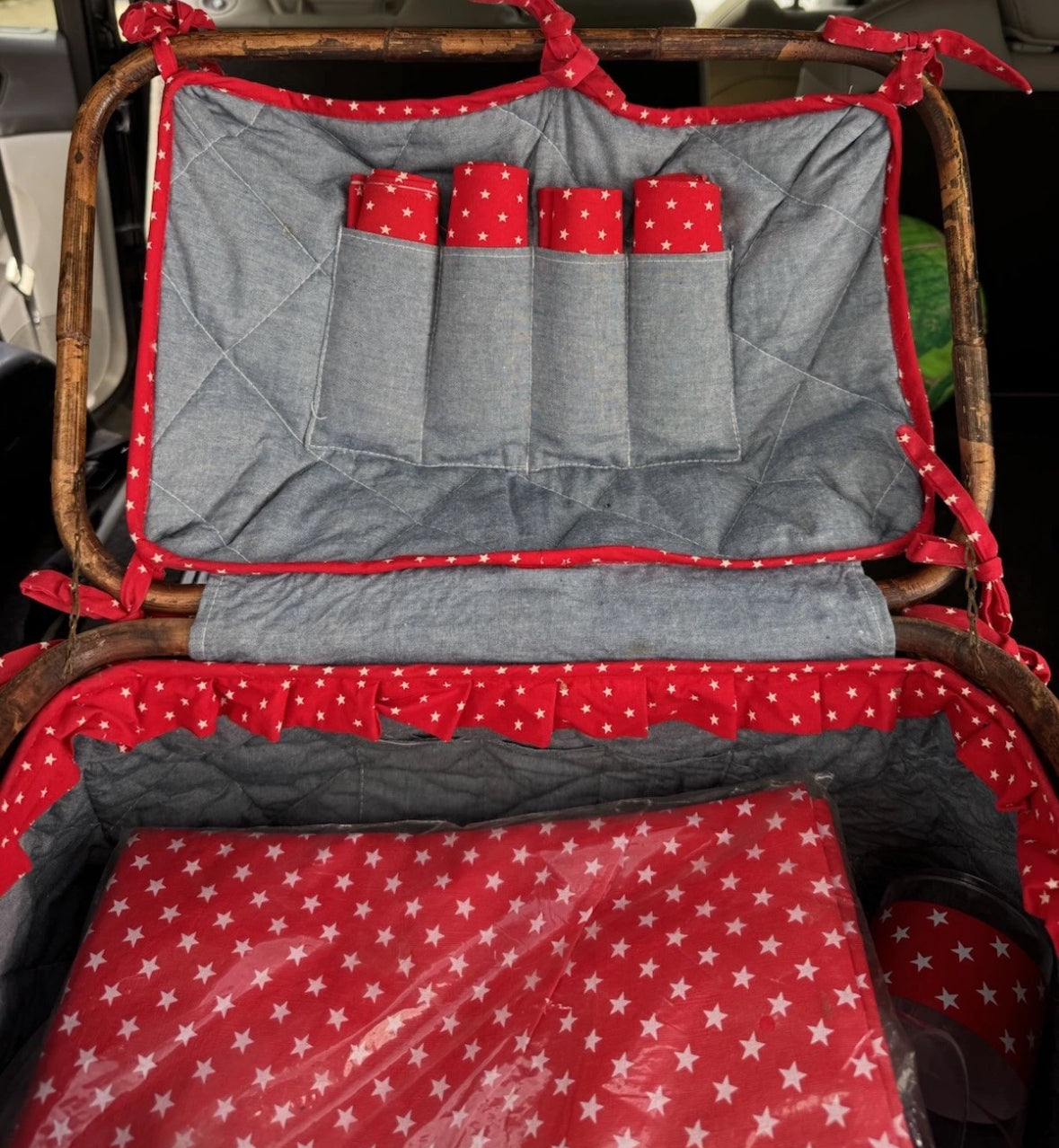 Vintage RARE Sears Large Picnic Basket With Cups Flatware Set Utensils Basket