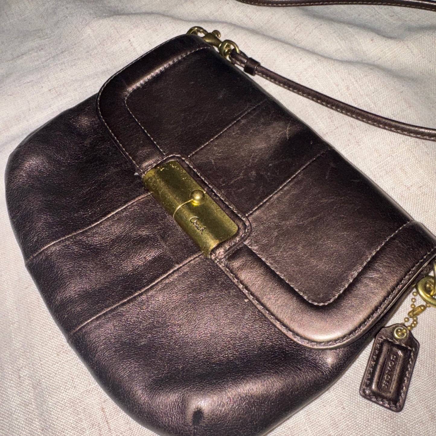 VINTAGE COACH Brown Metallic Leather Crossbody hipster organizer handbag