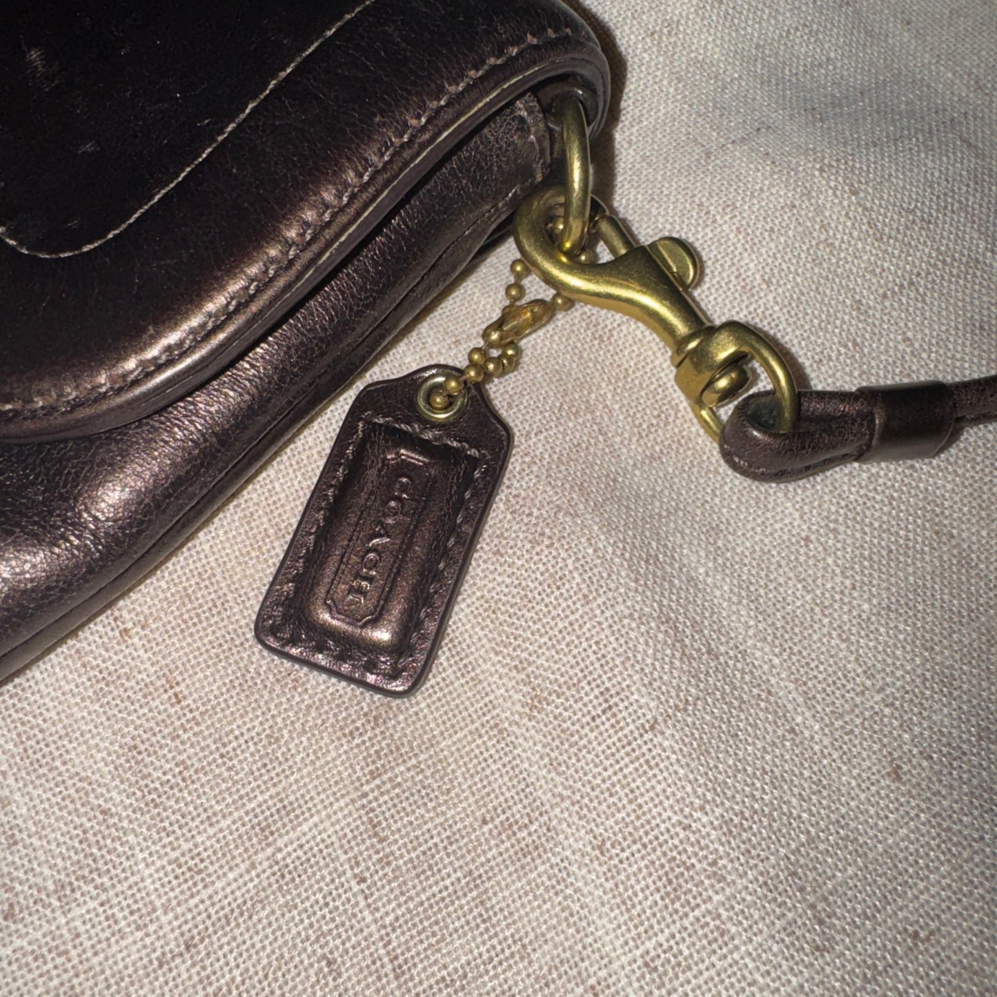 VINTAGE COACH Brown Metallic Leather Crossbody hipster organizer handbag