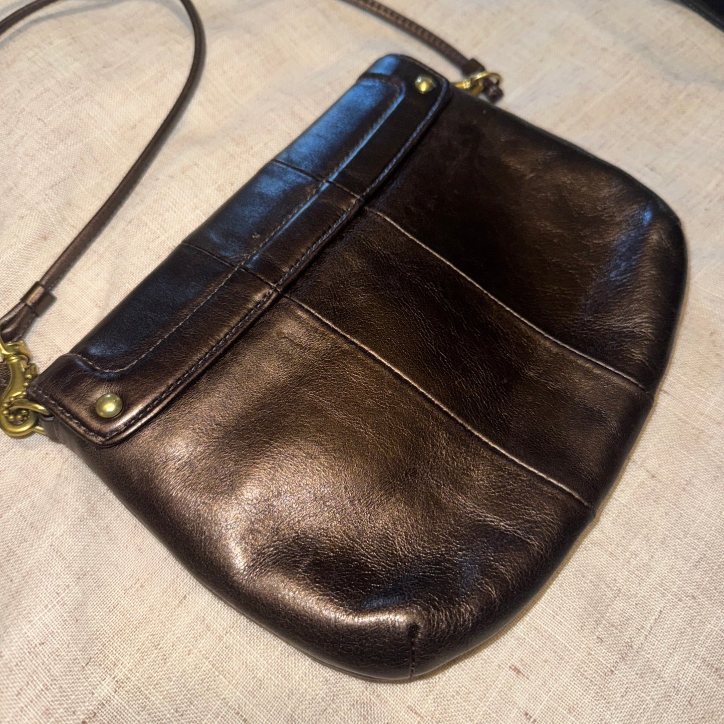 VINTAGE COACH Brown Metallic Leather Crossbody hipster organizer handbag