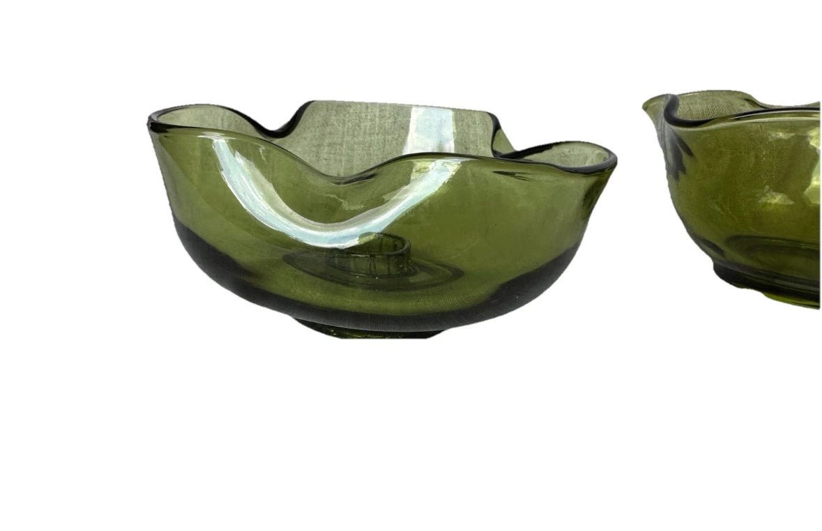 VTG PAIR ANCHOR HOCKING AVOCADO GREEN GLASS TRI FOLD TAPER CANDLE STICK HOLDERS