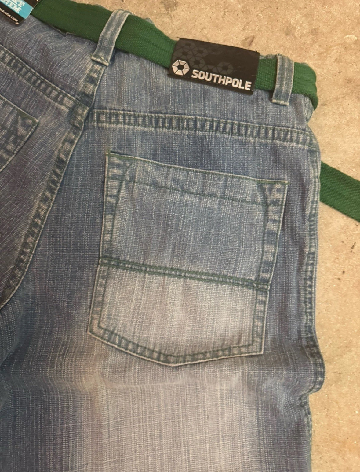 NWT VTG Southpole Men’s Relaxed Denim Shorts Green 36 Green Belt Embroidered