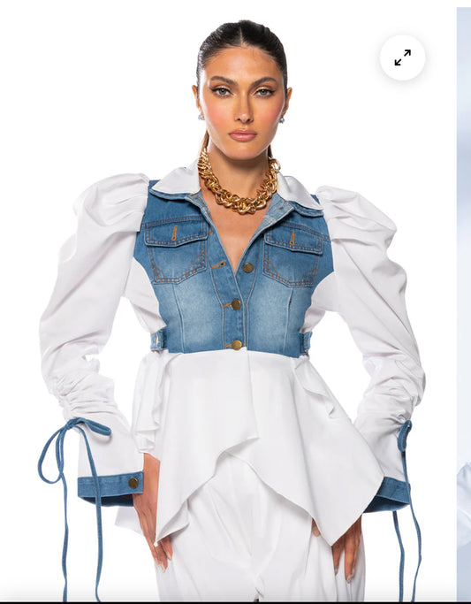AKIRA  HER DENIM TOP WITH SATIN CONTRAST SIZE M BEAUTIFUL BLOUSE TOP
